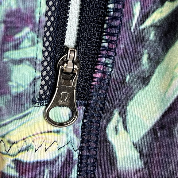 Lululemon Leggings 8 Inspire Tight Iridescent Pants Womens Blue Running Pants - Picture 13 of 16